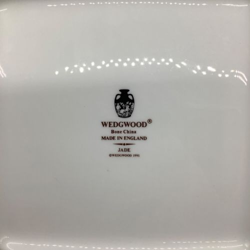 Wedgwood (ウェッジウッド) B&Bプレート 黒壷 英国製 24×27.5cm ジェード 廃盤品