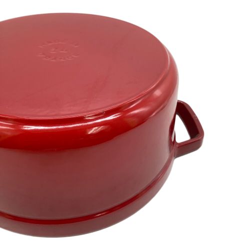 Staub (ストウブ) 両手鍋 レッド 24cm/ピコ・ココット・ラウンド