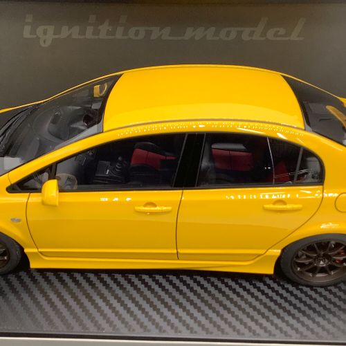 ignition model (イグニッションモデル) 1/18 Honda CIVIC シビック (FD2) TYPE R イエロー 未使用品