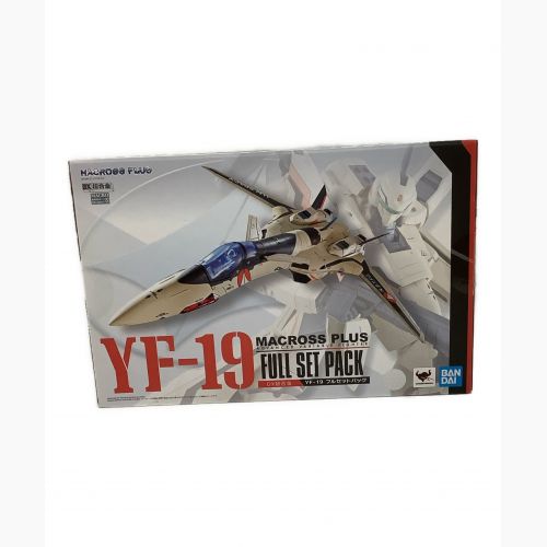 BANDAI (バンダイ) プラモデル @ MACROSS PLUS YF-19 フルセットパック DX超合金