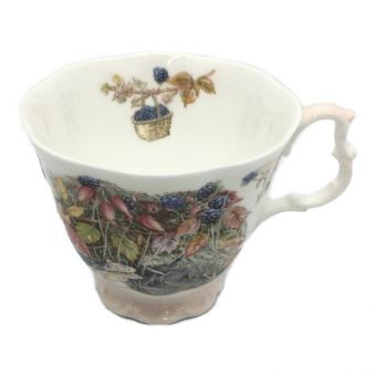 ROYAL DOULTON (ロイヤルドルトン) カップ オータム　ブランベリーヘッジ／ジル・バークレム