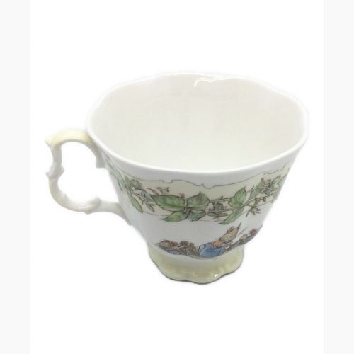 ROYAL DOULTON (ロイヤルドルトン) カップ スプリング　ブランベリーヘッジ／ジル・バークレム