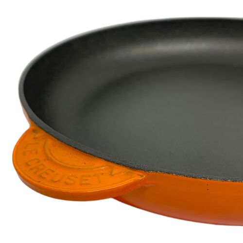 LE CREUSET (ルクルーゼ) フライパン オレンジ 24cm