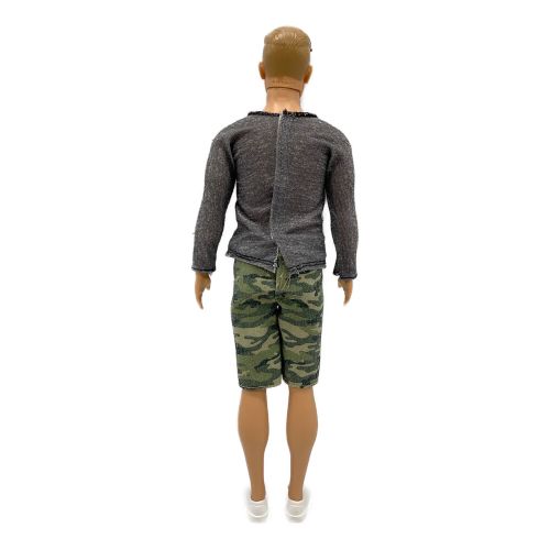 Mattel (マテル) バービー人形 FNH40 Barbie Ken Fashionistas Camo Comeback Doll ファッショニスタ ケン