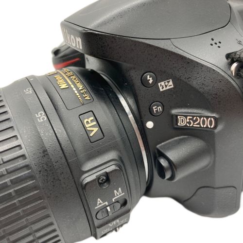 Nikon (ニコン) 一眼レフカメラ ズームレンズ付き D5200 2471万画素 標準：ISO100～6400 専用電池 1/4000～30秒 2088544