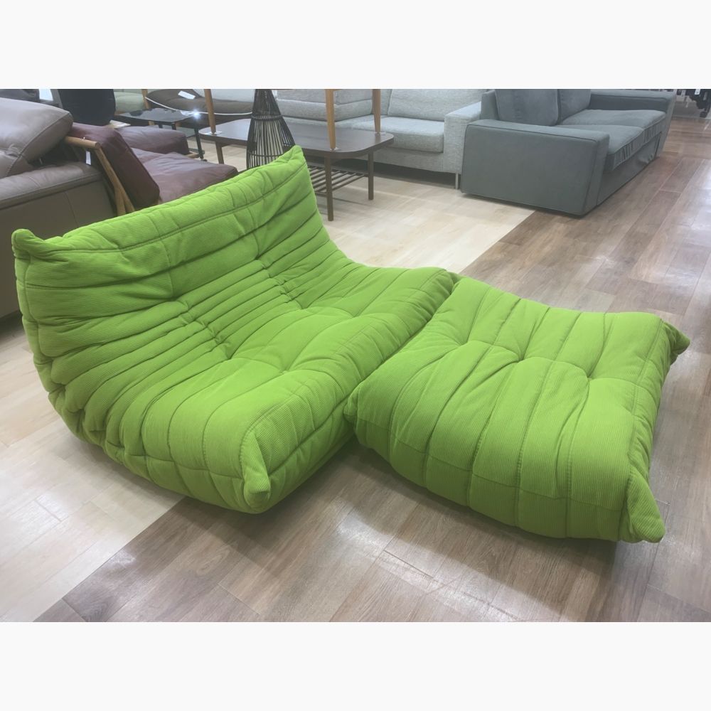 ligne roset (リーンロゼ) 2人掛けソファー グリーン @ パフ付 布製 ROSETTOGO トーゴ  ミッシェルデュカロワ｜トレファクONLINE