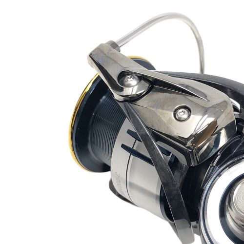 DAIWA(ダイワ) スピニングリール 19CERTATE（セルテート） LT4000-C 060052