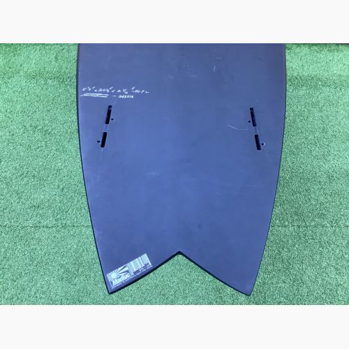 JS INDUSTRIES (ジェイエスインダストリー) ショートボード 5'7 × 20 1/8 × 2 7/16   30.4L  BLACK BARON ツインフィン(FCSⅡ/JS Power Twin)