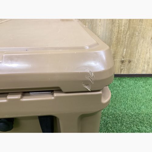 ICELAND COOLER (アイスランドクーラー) クーラーボックス 35QT/33.1L タン