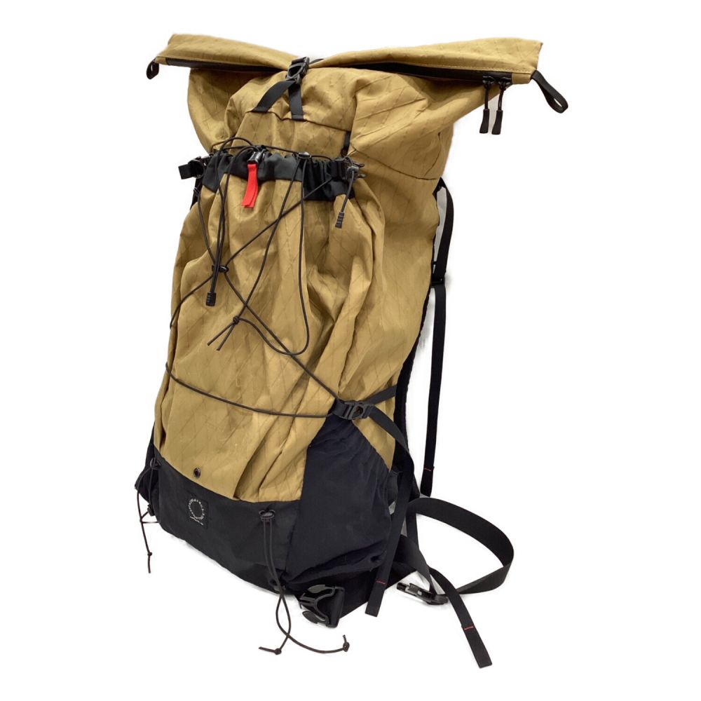 山と道 Mサイズ(40L) コヨーテブラウン THREE STANDARD 背面長 約46～50cm 31-40L(山小屋泊)｜トレファクONLINE